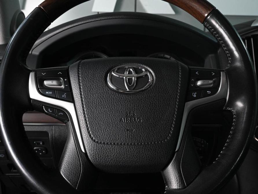 Toyota Land Cruiser 200 Series Рестайлинг 2 Ростов-на-Дону  - изображение 12