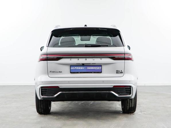 Geely Monjaro I Рестайлинг 2 с пробегом 2026 года, цена 4 588 888 рублей, 28 км, внедорожник, Автокод Объявления