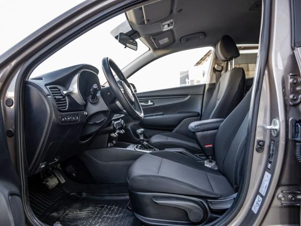 Kia Rio IV Рестайлинг с пробегом 2022 года, цена 1 733 000 рублей, 58041 км, седан, Автокод Объявления