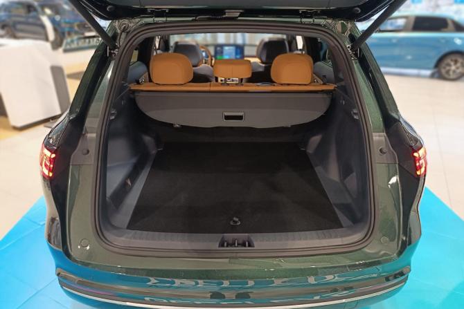 Новый Geely EX5 EM-i 2026 года, цена 3 924 990 рублей, внедорожник, Автокод Объявления