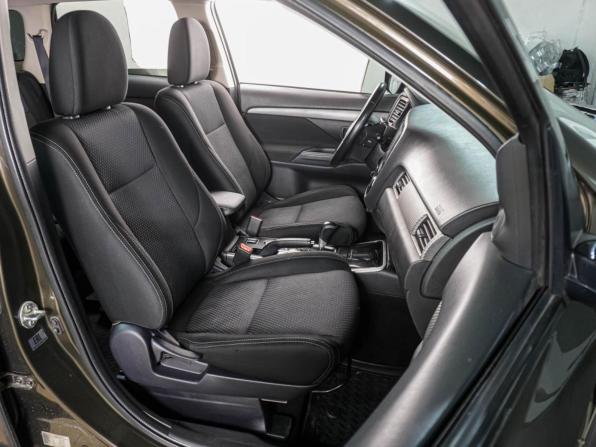 Mitsubishi Outlander III Рестайлинг 2 с пробегом 2017 года, цена 1 699 000 рублей, 179653 км, внедорожник, Автокод Объявления