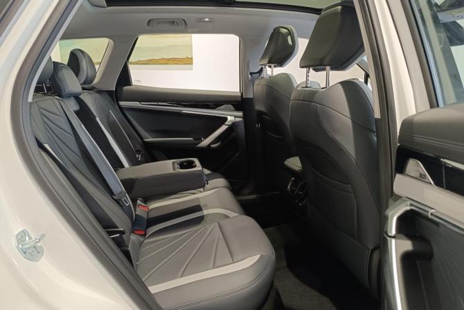 Новый Geely Atlas II 2026 года, цена 4 019 990 рублей, внедорожник, Автокод Объявления