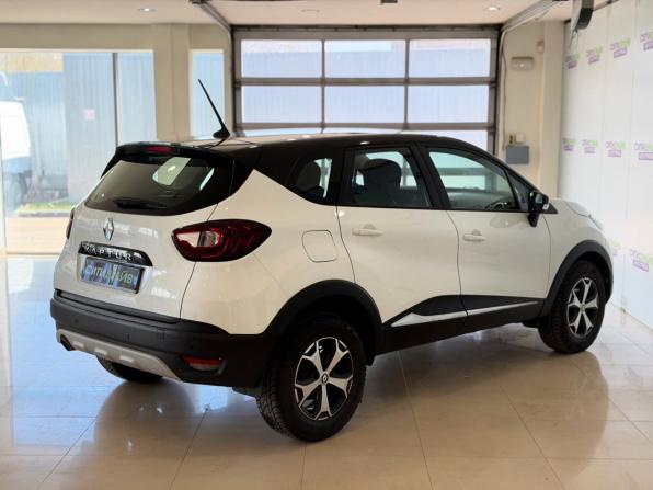 Renault Kaptur I Рестайлинг с пробегом 2021 года, цена 1 078 000 рублей, 175346 км, внедорожник, Автокод Объявления