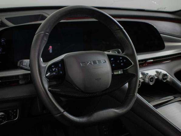 Exeed TXL I Рестайлинг 2 с пробегом 2024 года, цена 2 995 000 рублей, 22498 км, внедорожник, Автокод Объявления