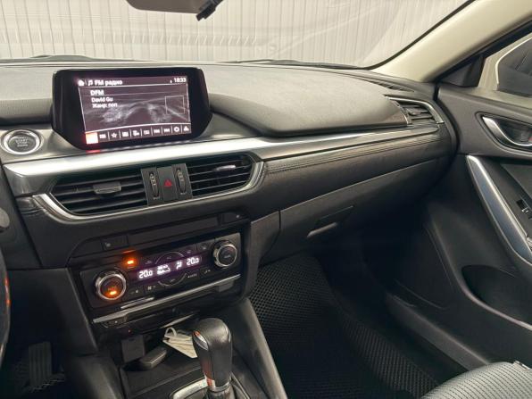 Mazda 6 III (GJ) Рестайлинг с пробегом 2015 года, цена 1 647 000 рублей, 216000 км, седан, Автокод Объявления