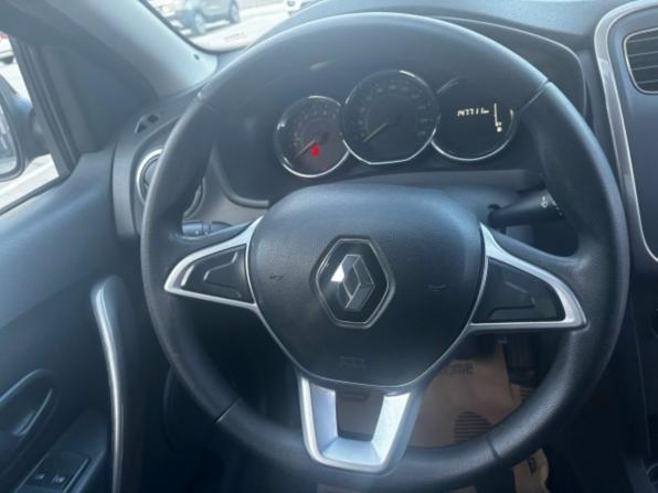 Renault Logan II Рестайлинг с пробегом 2018 года, цена 900 000 рублей, 147704 км, седан, Автокод Объявления