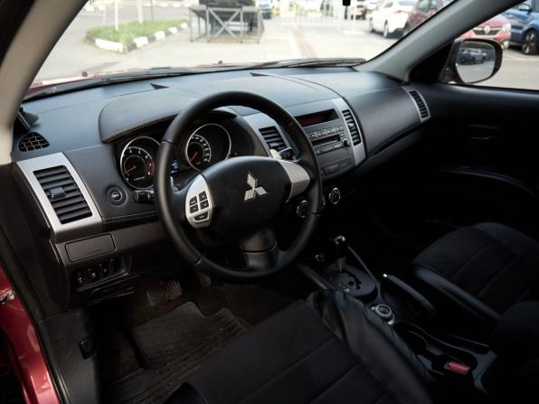 Mitsubishi Outlander II Рестайлинг с пробегом 2011 года, цена 1 248 000 рублей, 154152 км, внедорожник, Автокод Объявления
