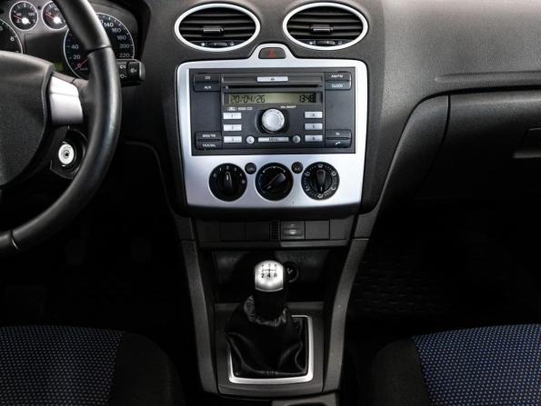 Ford Focus II с пробегом 2006 года, цена 289 000 рублей, 303804 км, седан, Автокод Объявления