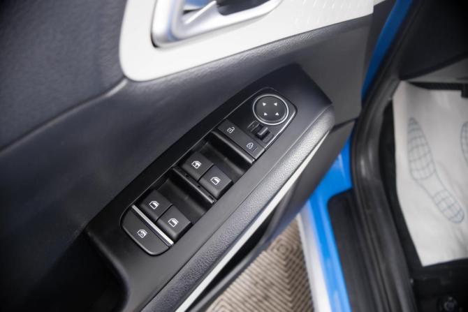 Kia Soul III Рестайлинг с пробегом 2023 года, цена 2 099 000 рублей, 43200 км, хэтчбек, Автокод Объявления