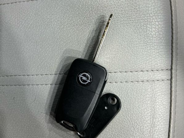 Opel Antara I Рестайлинг с пробегом 2013 года, цена 860 000 рублей, 170831 км, внедорожник, Автокод Объявления