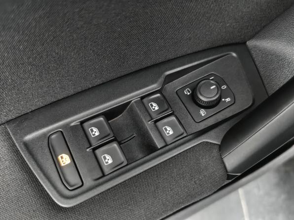 Volkswagen Tiguan II Рестайлинг с пробегом 2021 года, цена 2 699 000 рублей, 75003 км, внедорожник, Автокод Объявления