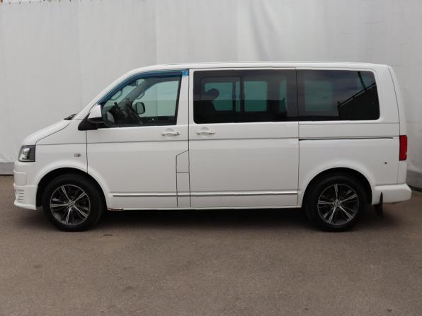 Volkswagen Multivan T5 Рестайлинг с пробегом 2013 года, цена 2 019 000 рублей, 204958 км, минивэн, Автокод Объявления