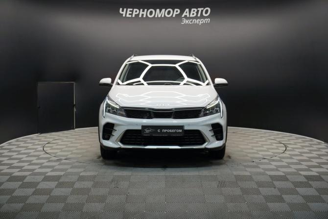 Kia Rio IV Рестайлинг с пробегом 2022 года, цена 1 990 000 рублей, 30000 км, хэтчбек, Автокод Объявления