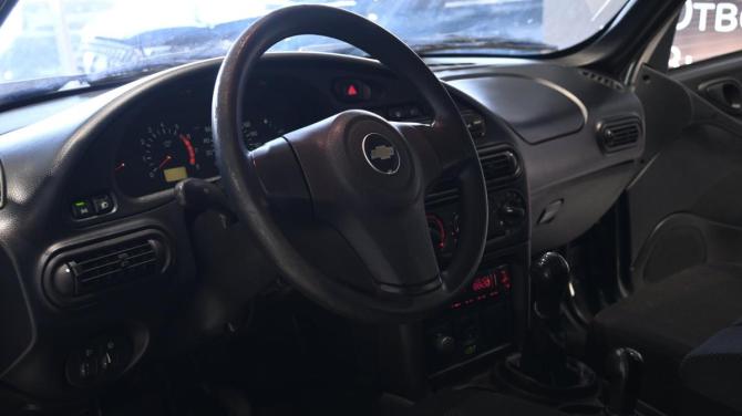 Chevrolet Niva I Рестайлинг с пробегом 2011 года, цена 595 000 рублей, 106000 км, внедорожник, Автокод Объявления