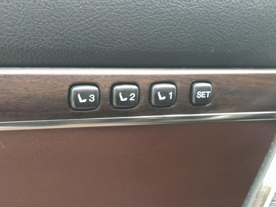 Toyota Land Cruiser 200 Series Рестайлинг 2 Екатеринбург  - изображение 7