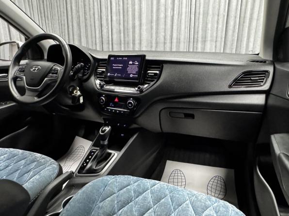 Hyundai Solaris II Рестайлинг с пробегом 2021 года, цена 1 690 000 рублей, 65502 км, седан, Автокод Объявления