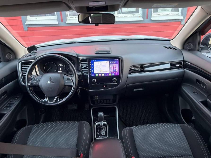 Mitsubishi Outlander III Рестайлинг 3 Санкт-Петербург  - изображение 8