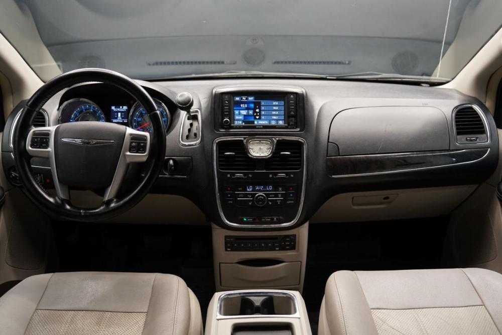 Chrysler Town &amp; Country V Рестайлинг Крым  - изображение 19