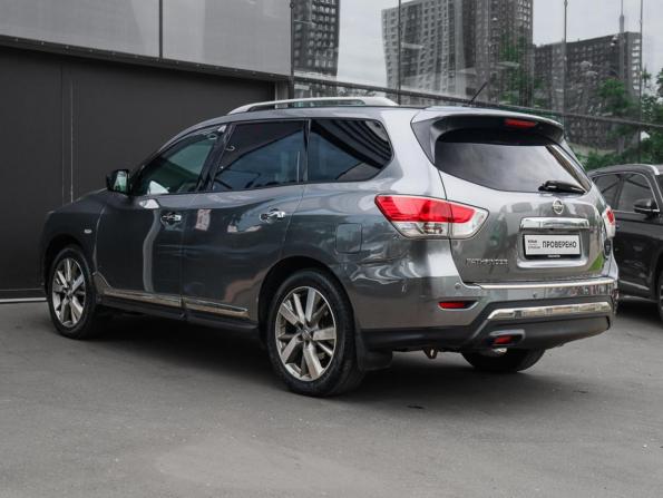 Nissan Pathfinder IV с пробегом 2016 года, цена 2 030 000 рублей, 111335 км, внедорожник, Автокод Объявления
