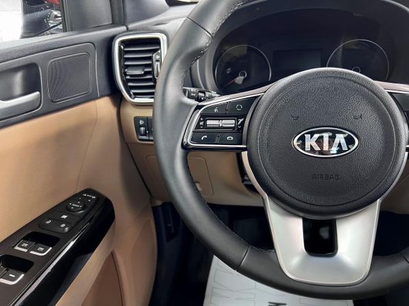 Kia Sportage IV Рестайлинг с пробегом 2020 года, цена 2 475 000 рублей, 119843 км, внедорожник, Автокод Объявления