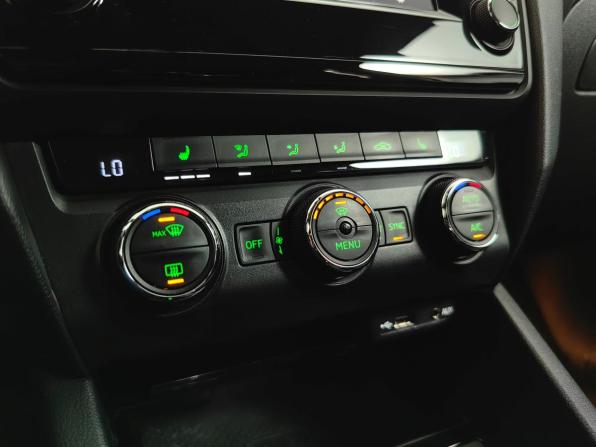 Skoda Octavia III (A7) с пробегом 2016 года, цена 1 287 000 рублей, 160928 км, лифтбек, Автокод Объявления