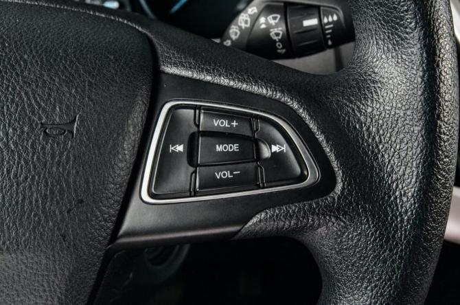 Ford Focus III Рестайлинг с пробегом 2017 года, цена 1 349 000 рублей, 98000 км, универсал, Автокод Объявления