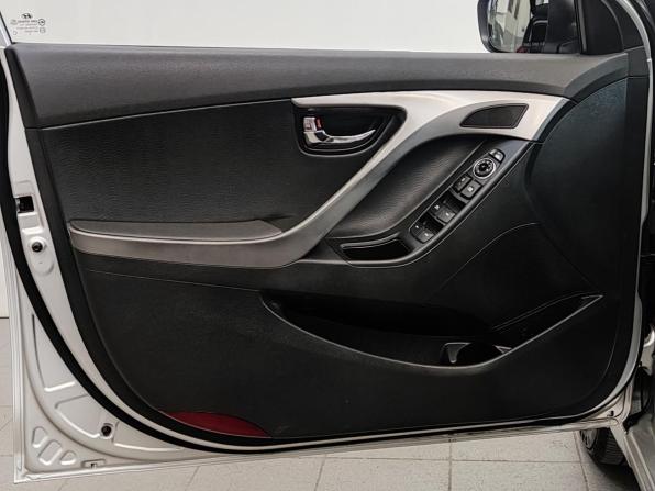 Hyundai Avante V с пробегом 2011 года, цена 925 000 рублей, 181199 км, седан, Автокод Объявления