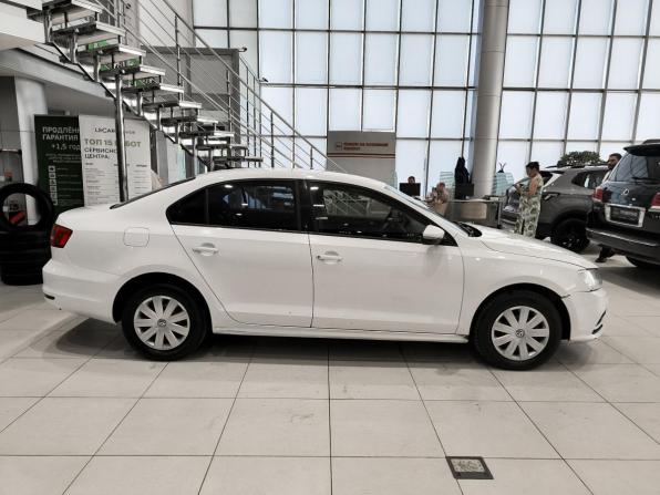 Volkswagen Jetta VI с пробегом 2015 года, цена 850 000 рублей, 239272 км, седан, Автокод Объявления