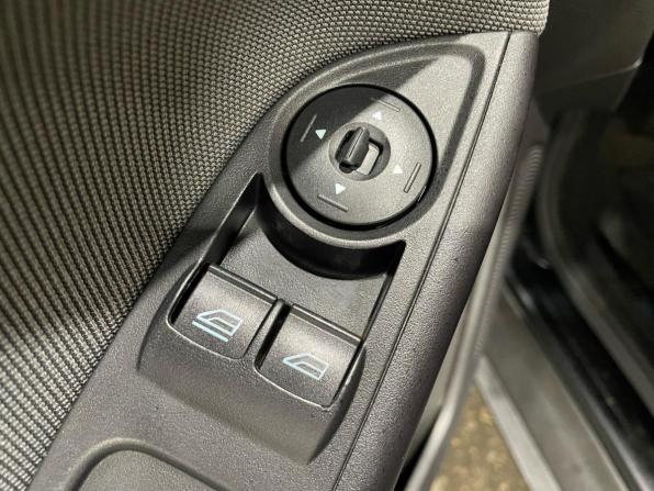 Ford Focus III с пробегом 2013 года, цена 687 000 рублей, 165258 км, хэтчбек, Автокод Объявления