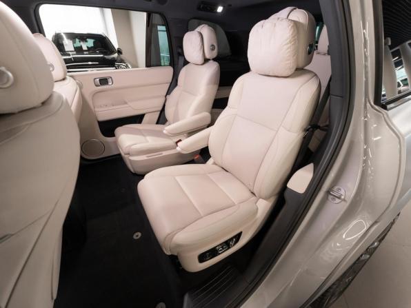Li Auto (Lixiang) L9 I с пробегом 2023 года, цена 6 490 000 рублей, 38020 км, внедорожник, Автокод Объявления