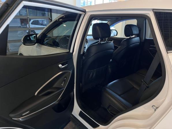 Hyundai Santa Fe III Рестайлинг с пробегом 2017 года, цена 2 350 000 рублей, 152455 км, внедорожник, Автокод Объявления