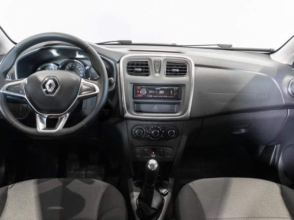 Renault Logan II Рестайлинг с пробегом 2019 года, цена 874 700 рублей, 51240 км, седан, Автокод Объявления