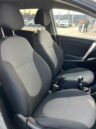 Hyundai Solaris I с пробегом 2013 года, цена 780 000 рублей, 159516 км, хэтчбек, Автокод Объявления