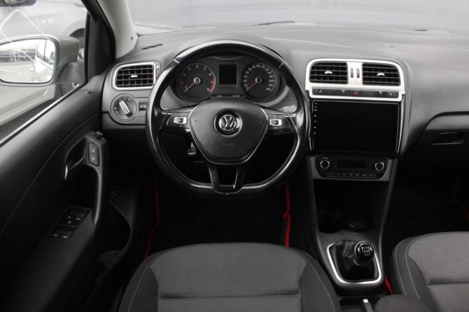 Volkswagen Polo V Рестайлинг с пробегом 2018 года, цена 1 400 000 рублей, 67353 км, седан, Автокод Объявления