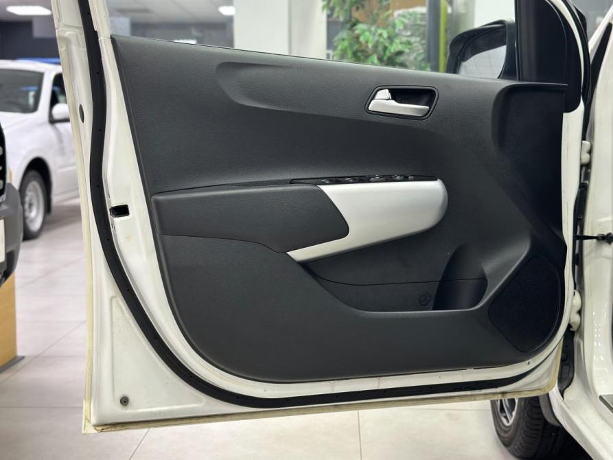 Kia Picanto III Москва  - изображение 13
