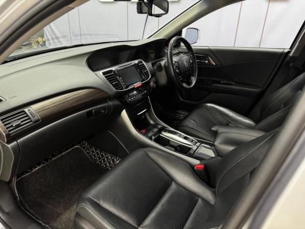 Honda Accord IX Рестайлинг с пробегом 2017 года, цена 2 379 000 рублей, 159000 км, седан, Автокод Объявления