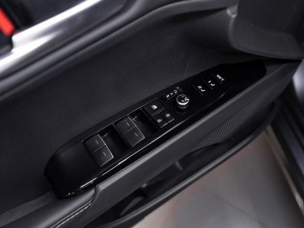 Toyota Camry IX (XV80) China Market с пробегом 2026 года, цена 4 590 000 рублей, 11 км, седан, Автокод Объявления