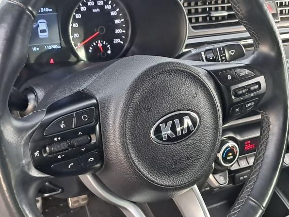 Kia Rio IV с пробегом 2018 года, цена 1 440 000 рублей, 110500 км, седан, Автокод Объявления