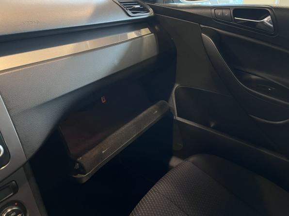 Volkswagen Passat B6 с пробегом 2007 года, цена 299 000 рублей, 327707 км, седан, Автокод Объявления
