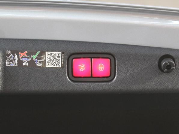 Новый Mercedes-Benz E-Класс VI (W214 S214) 2025 года, цена 10 200 000 рублей, седан, Автокод Объявления