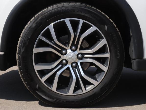 Mitsubishi Outlander III Рестайлинг 2 с пробегом 2016 года, цена 1 600 000 рублей, 262606 км, внедорожник, Автокод Объявления