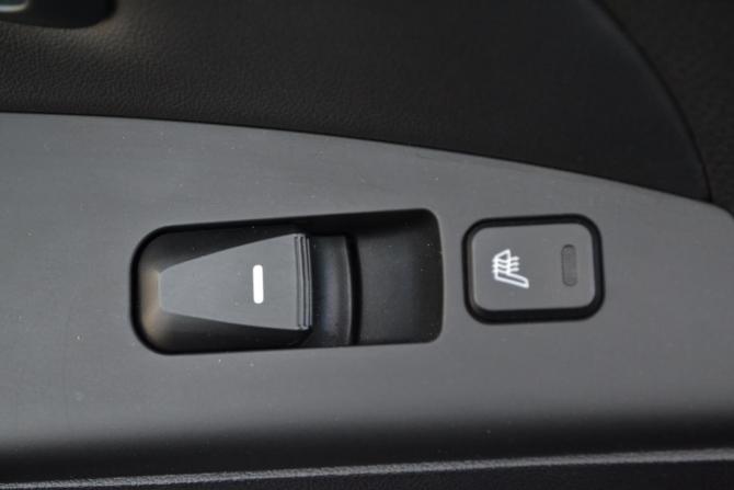 Hyundai ix35 I Рестайлинг с пробегом 2014 года, цена 1 370 000 рублей, 107498 км, внедорожник, Автокод Объявления