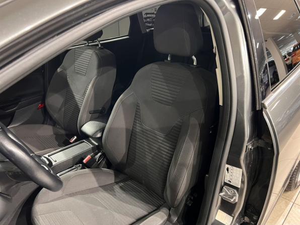 Ford Focus III Рестайлинг с пробегом 2019 года, цена 1 129 000 рублей, 158285 км, универсал, Автокод Объявления