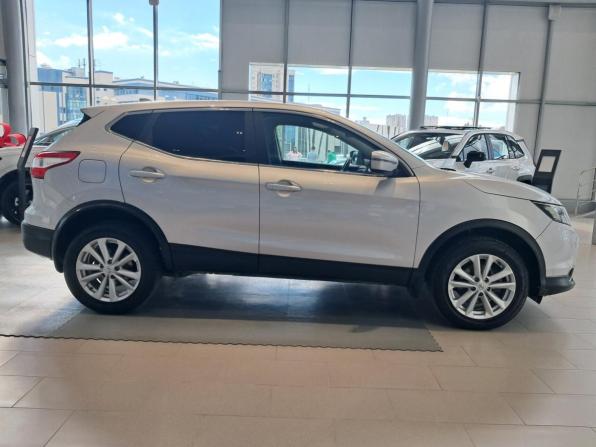Nissan Qashqai II с пробегом 2018 года, цена 1 949 000 рублей, 46475 км, внедорожник, Автокод Объявления