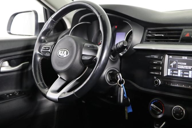 Kia Rio IV с пробегом 2018 года, цена 1 249 990 рублей, 120181 км, седан, Автокод Объявления
