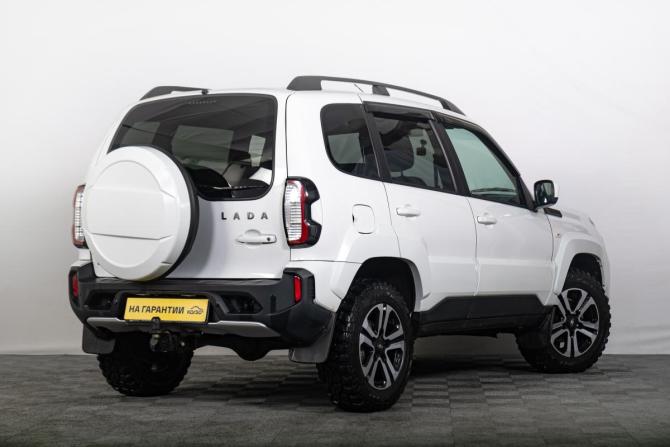 Lada (ВАЗ) Niva Travel I с пробегом 2024 года, цена 1 389 000 рублей, 24308 км, внедорожник, Автокод Объявления