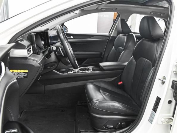 Kia K5 III с пробегом 2020 года, цена 2 745 000 рублей, 52479 км, седан, Автокод Объявления