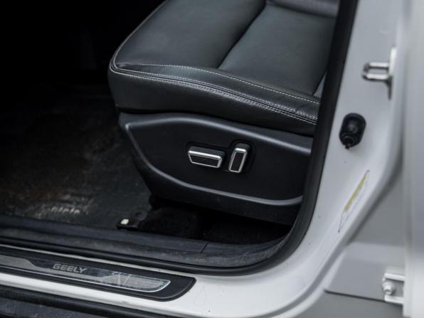 Geely Emgrand X7 I Рестайлинг 2 с пробегом 2019 года, цена 1 078 000 рублей, 147586 км, внедорожник, Автокод Объявления