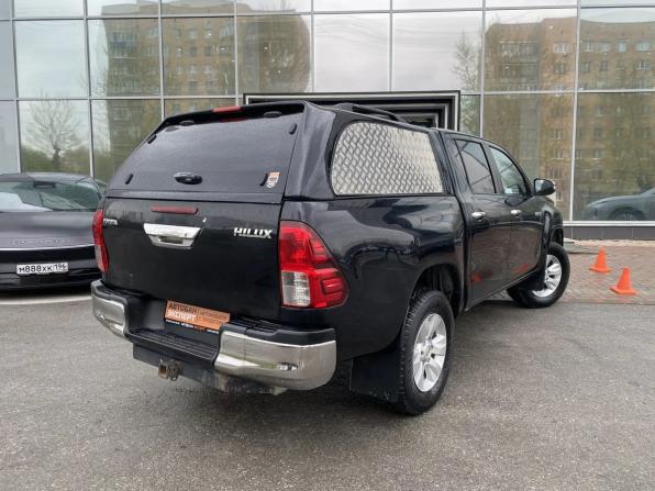Toyota Hilux VIII с пробегом 2017 года, цена 2 839 000 рублей, 330385 км, offers.body_type.unknown, Автокод Объявления