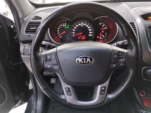Kia Sorento II Рестайлинг с пробегом 2017 года, цена 2 000 000 рублей, 79520 км, внедорожник, Автокод Объявления